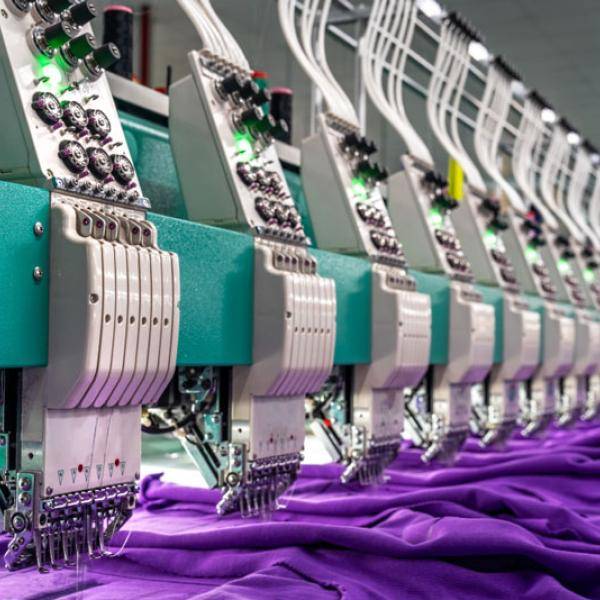 Smaltimento sostanze inquinanti prodotte dall'industria tessile